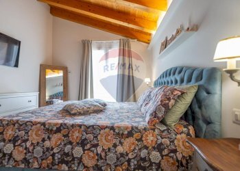 Camera / camera da letto - Villa Contrada Sterpari del Garda
 
22, Rocca San Giovanni - foto 20