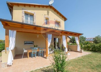 Casa all\'aperto - Villa Contrada Sterpari del Garda
 
22, Rocca San Giovanni - foto 24