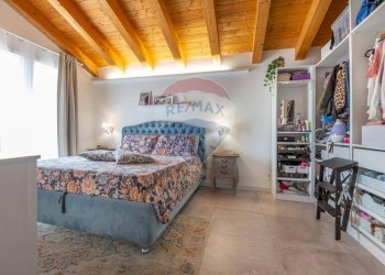 Camera / camera da letto - Villa Contrada Sterpari del Garda
 
22, Rocca San Giovanni - foto 28