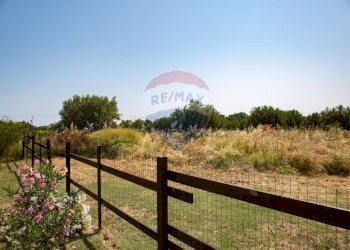 Giardino - Villa Contrada Sterpari del Garda
 
22, Rocca San Giovanni - foto 35