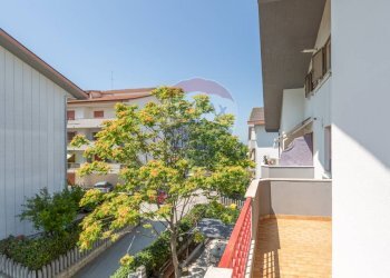 Balcone - Trilocale via degli Ernici
 
10, Chieti - foto 16