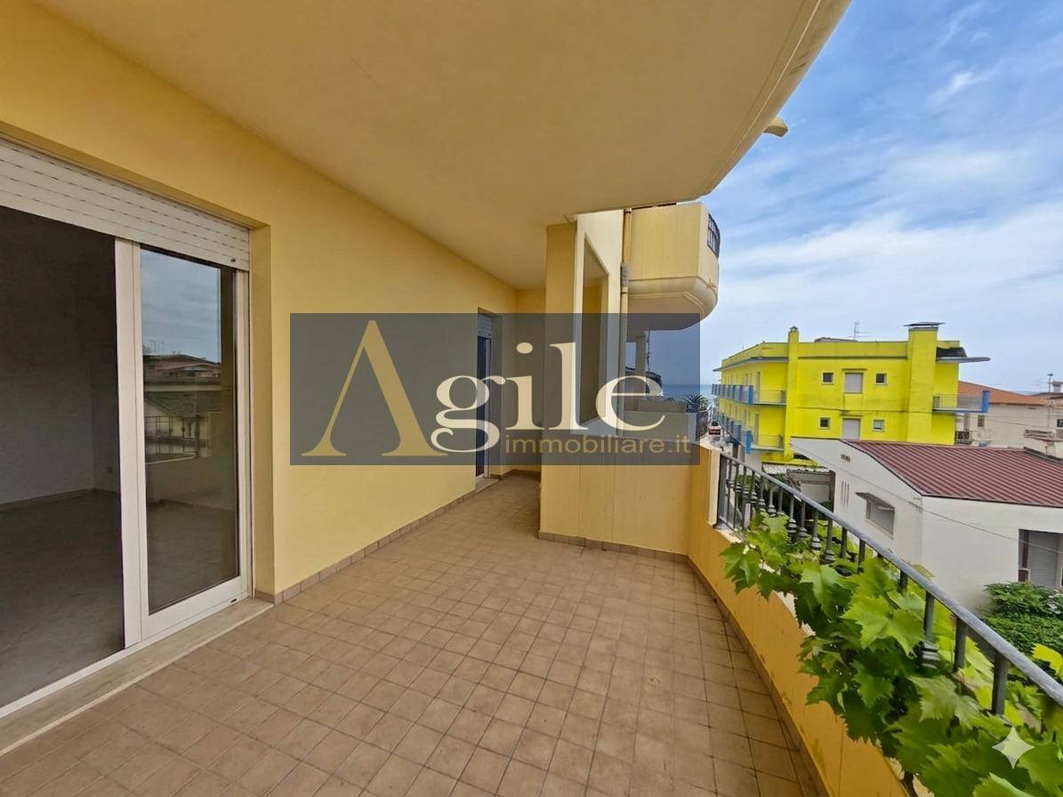 Foto 1 - Four-room apartment via admondo de amicis, Tortoreto - photo 1