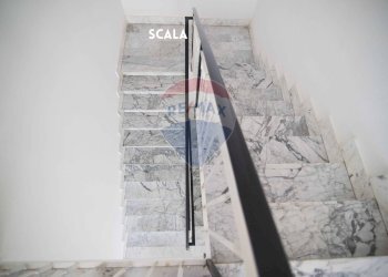 SCALE ENTRATA IN MARMO - Appartamento VIA DEL PORTONCINO, QUARTA TRAVERSA
 
3, Roccastrada - foto 6