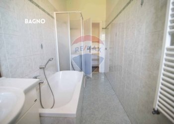 BAGNO CON DOCCIA - Appartamento VIA DEL PORTONCINO, QUARTA TRAVERSA
 
3, Roccastrada - foto 41