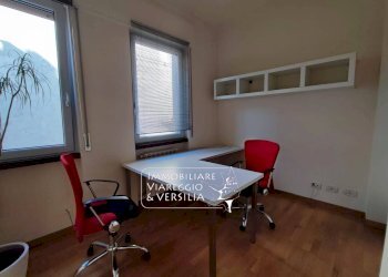 Foto 1 - Capannone Viareggio - foto 1