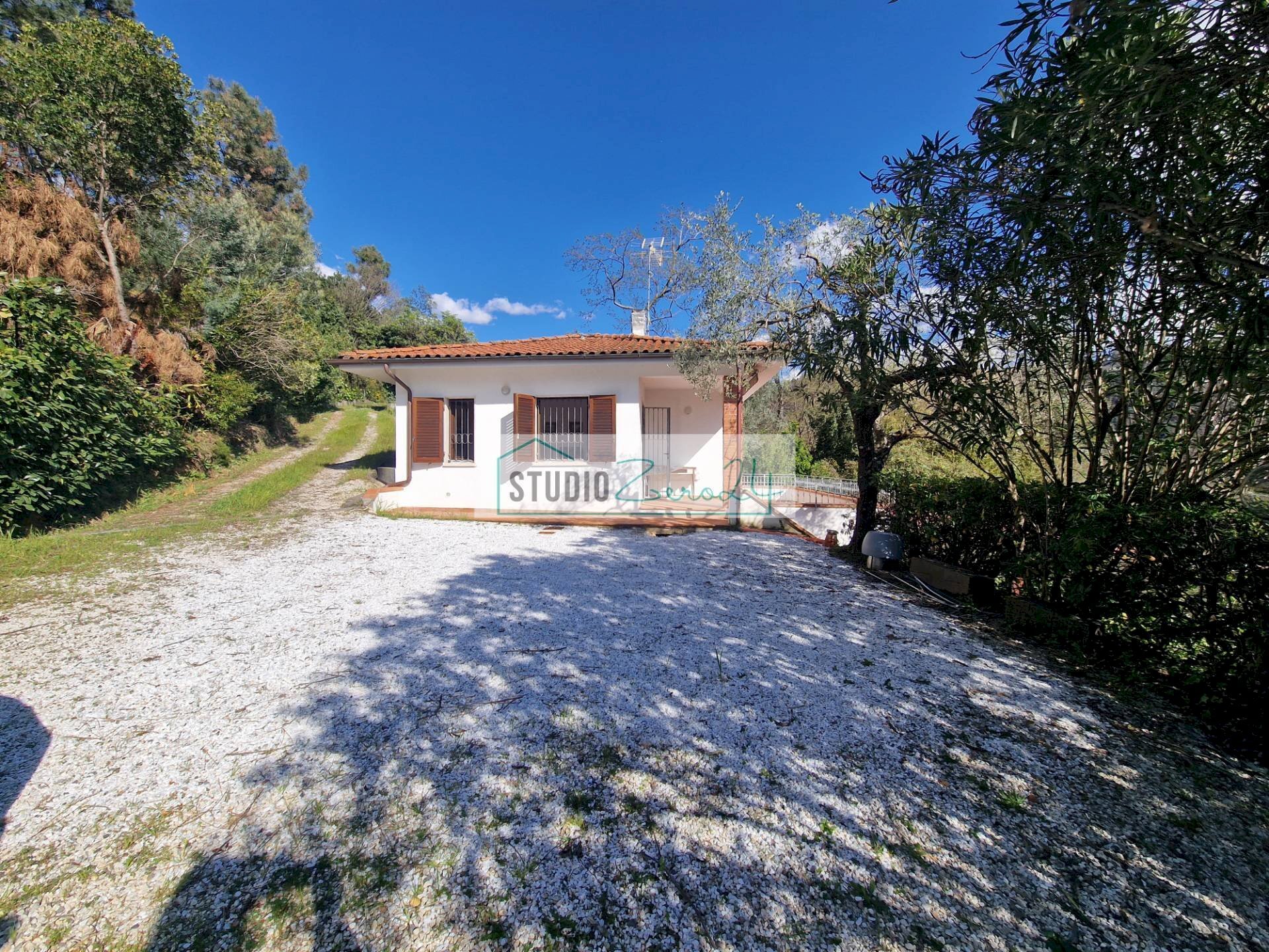 Foto 1 - Villa Via del Pezzigno
 
15, Camaiore - foto 1