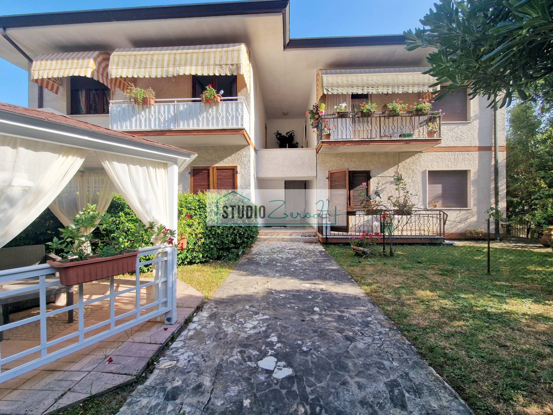 Foto 1 - Trilocale Via Nuova
 
12, Camaiore - foto 1