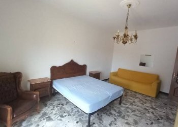 Camera da letto - Three-room apartment via Pontetto, 62, Ceriale - photo 16