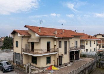 Vista - Villa via Giovanni Fraire, 3, Revello - foto 2