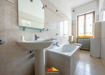 Bagno - Villa via Giovanni Fraire, 3, Revello - foto 4