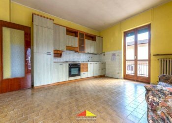 Cucina - Villa via Giovanni Fraire, 3, Revello - foto 8