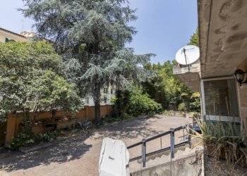 Cortile interno - Stabile - Palazzo via di Villa Belardi, 40, Roma - foto 8
