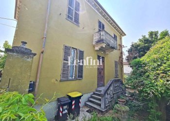 Giardino - Villa via Alessandro Manzoni, Casale Monferrato - foto 2