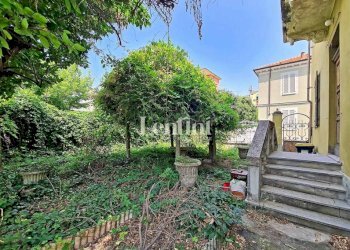 Giardino - Villa via Alessandro Manzoni, Casale Monferrato - foto 3