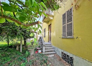 Giardino - Villa via Alessandro Manzoni, Casale Monferrato - photo 5
