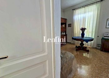 Salone - Villa via Alessandro Manzoni, Casale Monferrato - foto 11