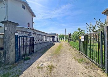 Cortile interno - Villa via Pietro De Giovanni, 7, Casale Monferrato - foto 2