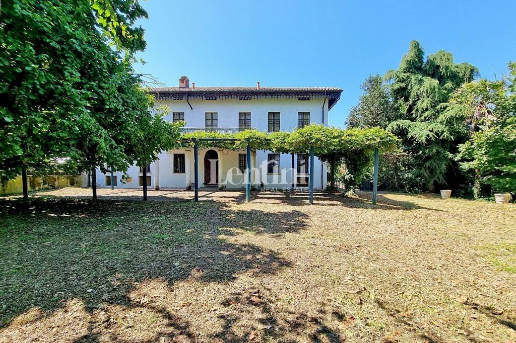 Facciata - Villa piazza Sant'Antonio, 1, Rosignano Monferrato - foto 1