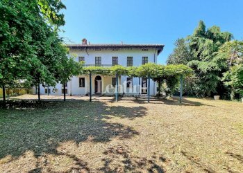 Facciata - Villa piazza Sant'Antonio, 1, Rosignano Monferrato - foto 11