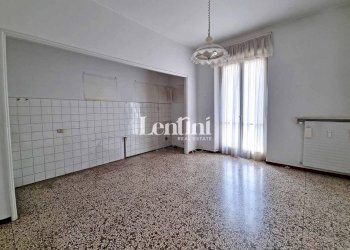 Cucina - Trilocale via Ruffino Aliora, Casale Monferrato - foto 3