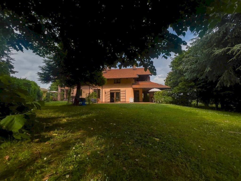 Giardino - Appartamento strada Roaschia, 155, Chieri - foto 3