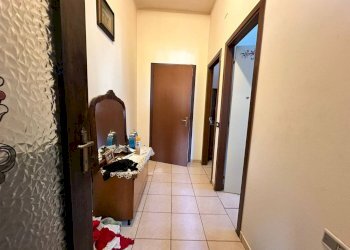 Corridoio - Quadrilocale via Luigi Buzzetti, 2, Caronno Varesino - foto 6