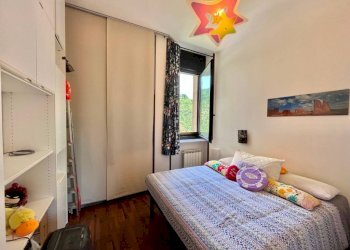 Camera da letto - Bilocale via Emilio Salgari, Genova (zona Pegli) - foto 11