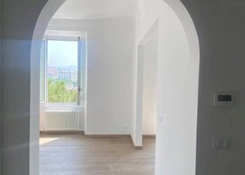 Ingresso - Appartamento via Cesare Crosa di Vergagni, Genova - foto 4