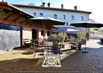 Cortile interno - Hotel via Riale, 4, Lequio Berria - foto 12