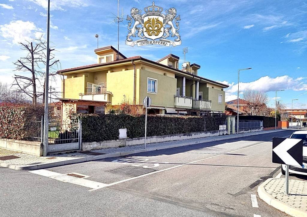 Facciata - Quadrilocale via Sebastiano Grandis, Cervasca - foto 2