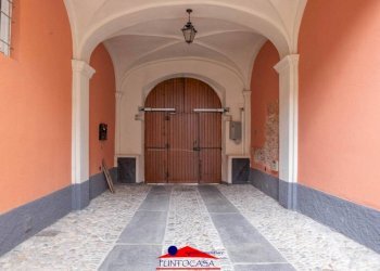 Cortile interno - Quadrilocale via Fratelli Ramorino, 6, Cuneo (zona Centro) - foto 33