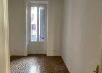 Camera da letto - Trilocale via Spartaco, 38, Milano - foto 4