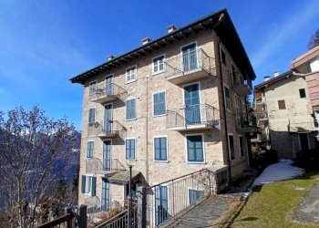 Facciata - Bilocale via Prasomaso, Tresivio - foto 1