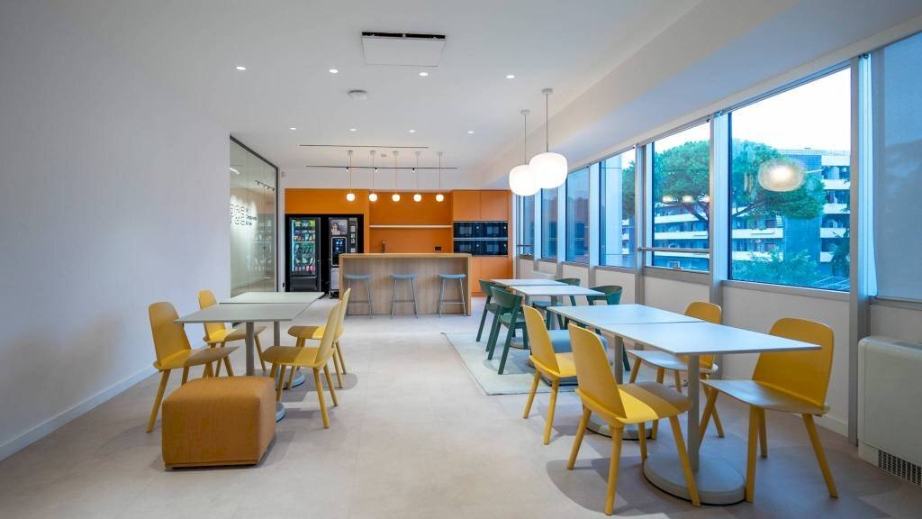 Interno non residenziale - Capannone via Orazio Raimondo, Roma - foto 2