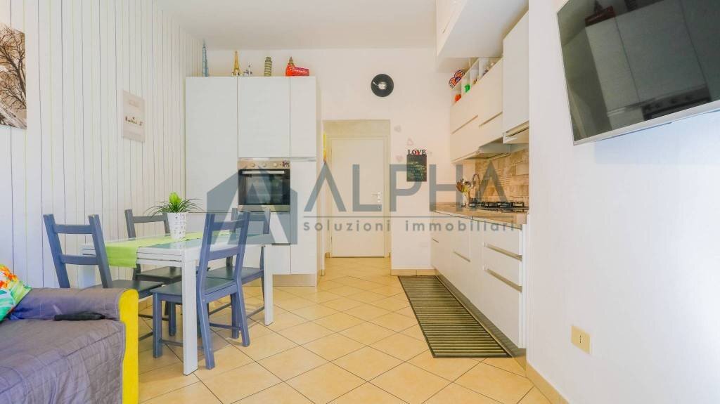Salone - Three-room apartment via Romeo Galli, Forlì - photo 2