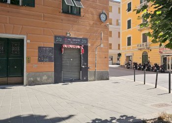 Locale Commerciale PIAZZA BARACCA 34, Genova - foto 3