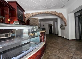 Locale Commerciale PIAZZA BARACCA 34, Genova - foto 5