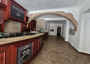 Locale Commerciale PIAZZA BARACCA 34, Genova - foto 6