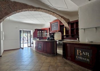 Locale Commerciale PIAZZA BARACCA 34, Genova - foto 13