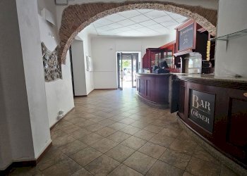 Locale Commerciale PIAZZA BARACCA 34, Genova - foto 15