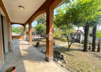 Villa Via Carlo Cattaneo, Arconate - photo 7