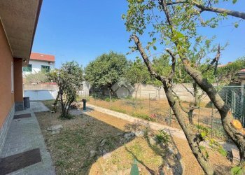 Villa Via Carlo Cattaneo, Arconate - photo 12