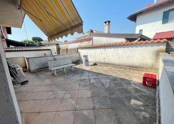 Villa Via Carlo Cattaneo, Arconate - photo 27