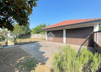 Villa Via Carlo Cattaneo, Arconate - photo 33
