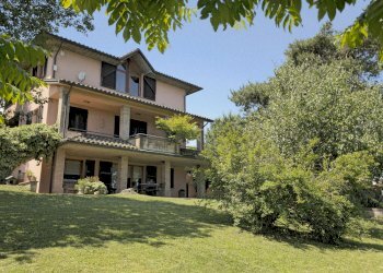 Villa Unifamiliare Traversetolo - foto 1