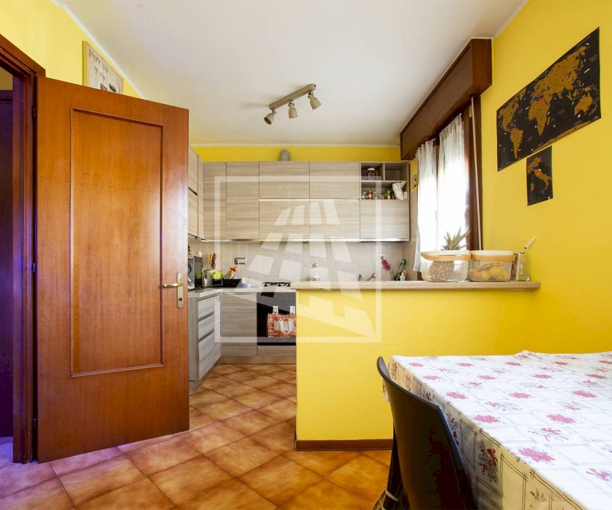 Villa a Schiera Bagnolo in Piano - foto 1