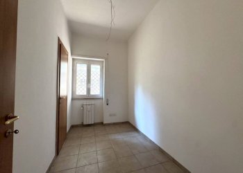 Four-room apartment Via Trionfale, Roma - photo 17