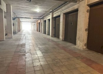 Foto 16 - Box via nicola caputi
 
6, Lecce - foto 16