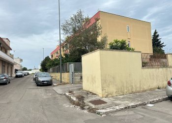 Foto 19 - Box via nicola caputi
 
6, Lecce - foto 19