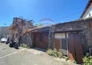 Casa all\'aperto - Casa indipendente Via Pozzo Rotondo
 
49, Catania - foto 29